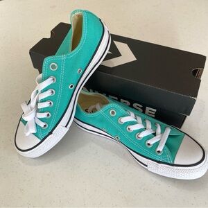 Converse - Low Top - Pure Teal - new with box!